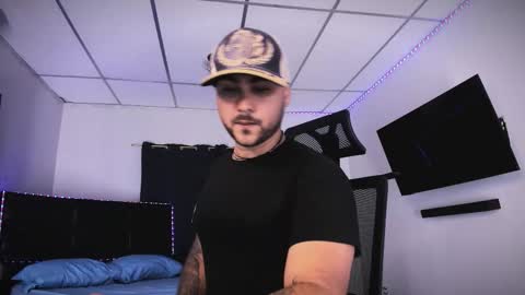 Snapshot of tommy_sccott chatting on 01/31/26, 11:47 tommy_sccott online show from 01/31/26, 11:47