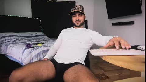 Snapshot of tommy_sccott chatting on 02/09/26, 09:30 tommy_sccott online show from 02/09/26, 09:30