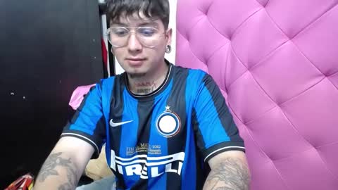 Snapshot of tommy_sins619 chatting on 09/12/25, 04:12 Dirty Tommy online show from 09/12/25, 04:12