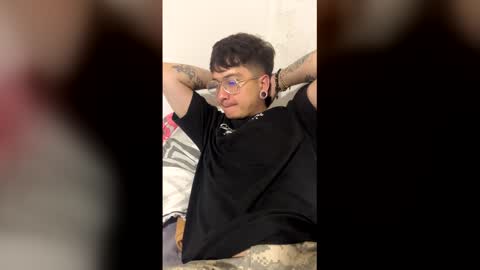 Snapshot of tommy_sins619 chatting on 02/28/26, 05:08 Dirty Tommy online show from 02/28/26, 05:08