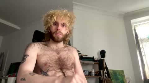 Snapshot of tommyg6420 chatting on 10/01/25, 10:43 First Show ever 3 online show from 10/01/25, 10:43