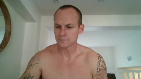 Snapshot of tommygunsfit chatting on 01/07/25, 05:09 tommygunsfit online show from 01/07/25, 05:09