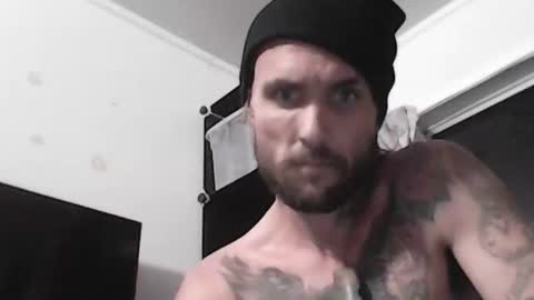 Snapshot of tommykiwistyle chatting on 04/15/26, 04:14 tommykiwistyle online show from 04/15/26, 04:14