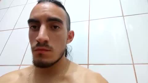 Snapshot of tommypv20 chatting on 01/05/25, 04:25 Tommy online show from 01/05/25, 04:25