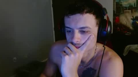 Snapshot of tommystrokes_ chatting on 12/02/25, 03:23 Tommy Strokes online show from 12/02/25, 03:23