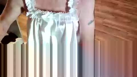 toms6543 online show from 11/18/25, 09:30