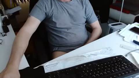 Tom online show from 03/12/26, 04:24