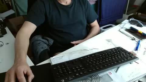 Tom online show from 04/02/26, 10:24