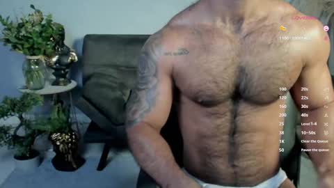 Snapshot of tomy_scott6 chatting on 10/17/25, 10:40 tomy_scott6 online show from 10/17/25, 10:40