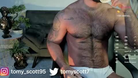 tomy_scott6 online show from 04/16/26, 11:22