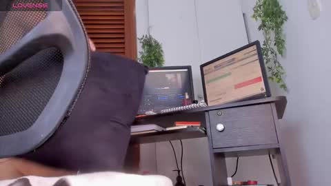 lady blue online show from 02/21/26, 11:00