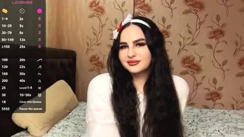 Snapshot of tondamikhail chatting on 02/19/26, 04:25 Bella online show from 02/19/26, 04:25