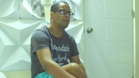 Antonio online show from 01/20/25, 12:28