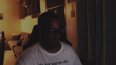 Snapshot of toni2814 chatting on 02/01/26, 02:10 Antonio online show from 02/01/26, 02:10