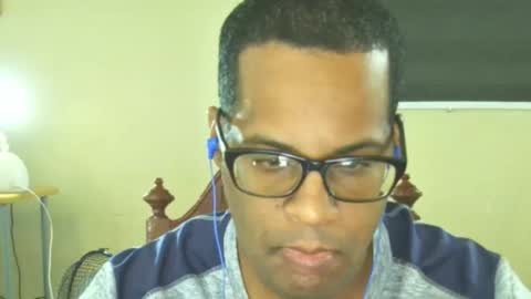 Snapshot of toni2814 chatting on 02/03/26, 12:54 Antonio online show from 02/03/26, 12:54