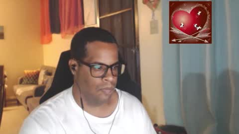 Snapshot of toni2814 chatting on 02/14/26, 02:52 Antonio online show from 02/14/26, 02:52