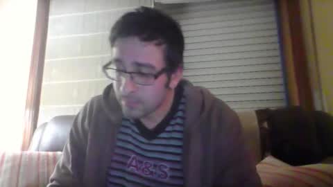 Snapshot of toni640128 chatting on 11/30/25, 01:20 toni640128 online show from 11/30/25, 01:20