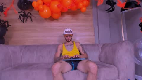 Snapshot of tonny__08 chatting on 10/30/25, 01:45 Tonny online show from 10/30/25, 01:45