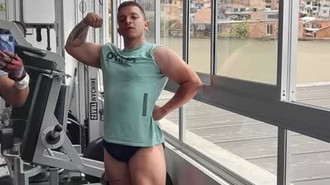 Snapshot of tonny_landri chatting on 01/30/25, 05:52 Tonny Landri online show from 01/30/25, 05:52