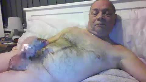 Snapshot of tony14712 chatting on 12/28/24, 06:08 tony14712 online show from 12/28/24, 06:08