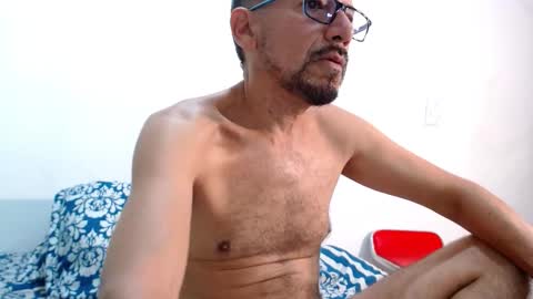 Snapshot of tony_stark79 chatting on 01/15/26, 12:10 tony stark online show from 01/15/26, 12:10