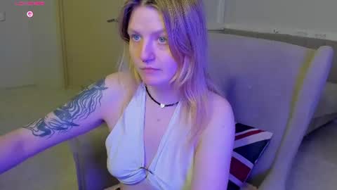 Snapshot of tonyameow chatting on 07/08/26, 01:32 Tonya online show from 07/08/26, 01:32