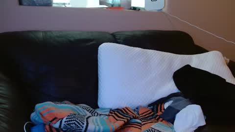 travis online show from 02/16/25, 12:08