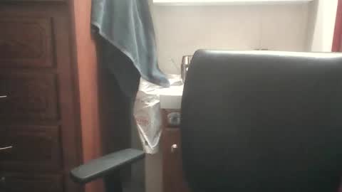 Snapshot of tonytigersex chatting on 02/08/26, 03:43 tonytigersex online show from 02/08/26, 03:43