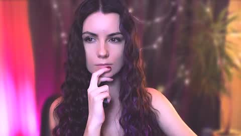 Elizabeth online show from 12/31/24, 05:18