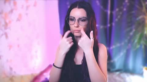 Elizabeth online show from 01/13/25, 08:04