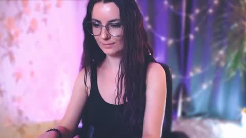 Elizabeth online show from 01/13/25, 11:06