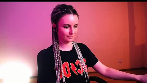 Elizabeth online show from 04/01/26, 06:16