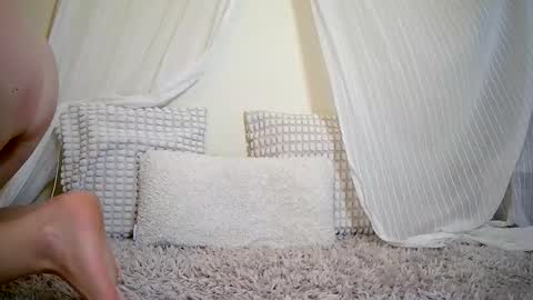 Isabel online show from 02/05/26, 03:16