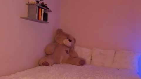 Snapshot of toohornyserj chatting on 12/01/24, 11:25 toohornyserj online show from 12/01/24, 11:25