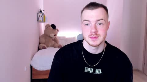 Snapshot of toohornyserj chatting on 01/11/25, 12:12 toohornyserj online show from 01/11/25, 12:12