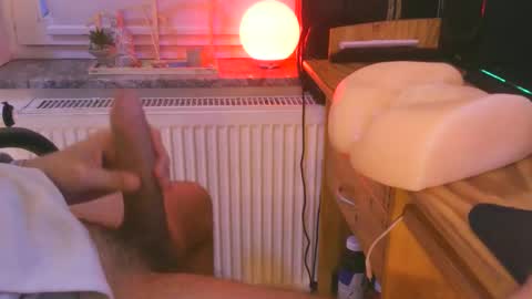 Snapshot of toohugeandstonedxoxo chatting on 10/17/25, 05:54 toohugeandstonedxoxo online show from 10/17/25, 05:54