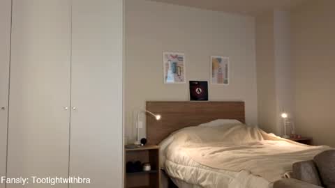Kira online show from 06/29/26, 07:47