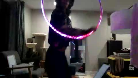 tootsiefoote001 online show from 05/16/26, 02:08