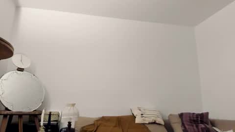 Snapshot of torcuato9 chatting on 11/07/25, 04:01 Torcuato online show from 11/07/25, 04:01