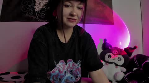 Snapshot of toriayun0 chatting on 01/15/25, 11:51 your personal gothic girl check it online show from 01/15/25, 11:51