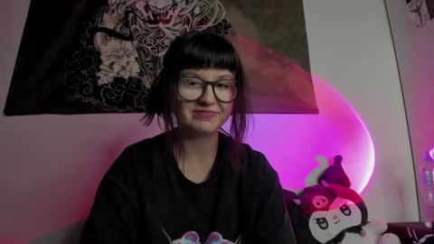 Snapshot of toriayun0 chatting on 01/16/25, 10:23 your personal gothic girl check it online show from 01/16/25, 10:23