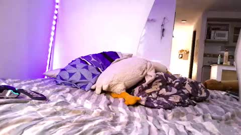 Enzo Moretti online show from 09/29/25, 08:57