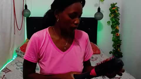 tory_montannaxx online show from 01/24/25, 09:49
