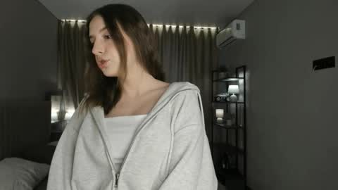 Kate online show from 02/10/26, 05:00