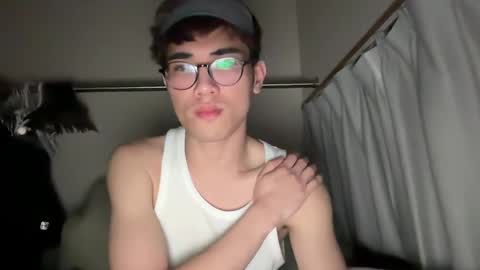 Snapshot of toshikaro0 chatting on 03/08/25, 01:03 Karo online show from 03/08/25, 01:03