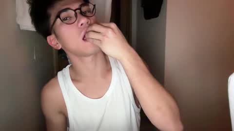 Karo online show from 02/22/26, 05:44