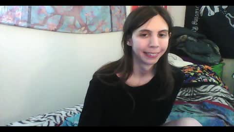 Luna online show from 01/25/25, 07:17