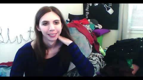 Luna online show from 02/28/26, 08:04