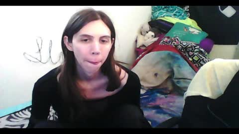 Luna online show from 04/10/26, 05:01