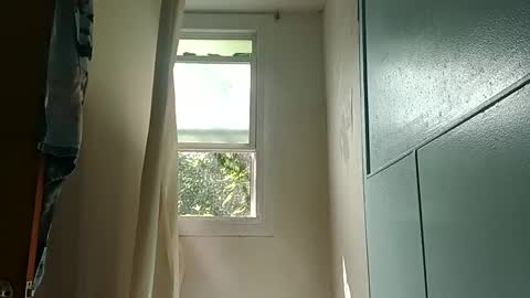 totallyawesome_65 online show from 09/28/25, 04:45